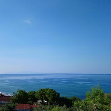 Αλκυονη Διαμερισματα Hotel ปาราเลีย วราชู ภายนอก รูปภาพ