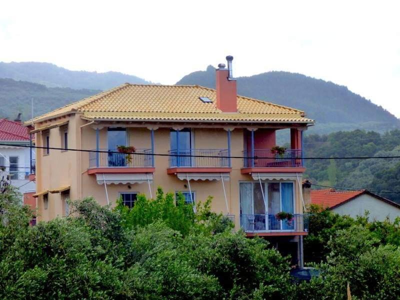 Αλκυονη Διαμερισματα Hotel ปาราเลีย วราชู ภายนอก รูปภาพ