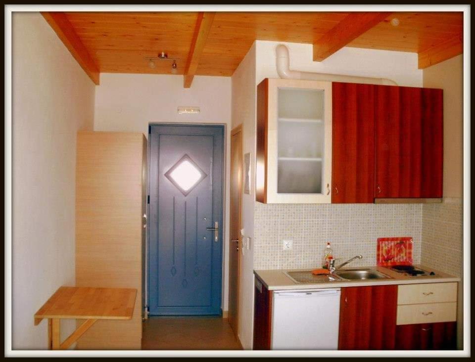 Αλκυονη Διαμερισματα Hotel ปาราเลีย วราชู ภายนอก รูปภาพ