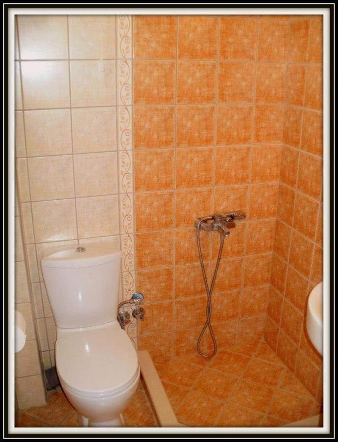 Αλκυονη Διαμερισματα Hotel ปาราเลีย วราชู ภายนอก รูปภาพ